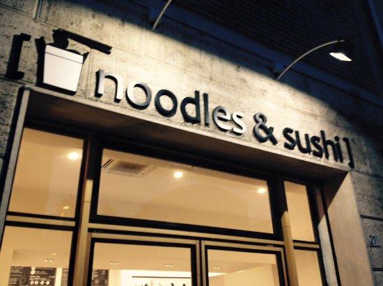 Noodles & Sushi @ Via Trento